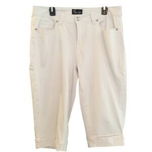 Eighty Eight Perfect Jeans Size 16 White Capris With Rhinestone Button & Accents